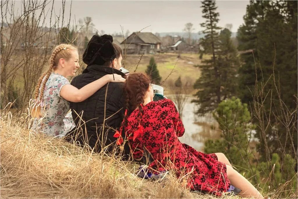 Жила была девчонка. Виктора эйсымонта "жила-была девочка". Жила была девочка всем верила. Жила была девочка книга. Жила была девчонка.