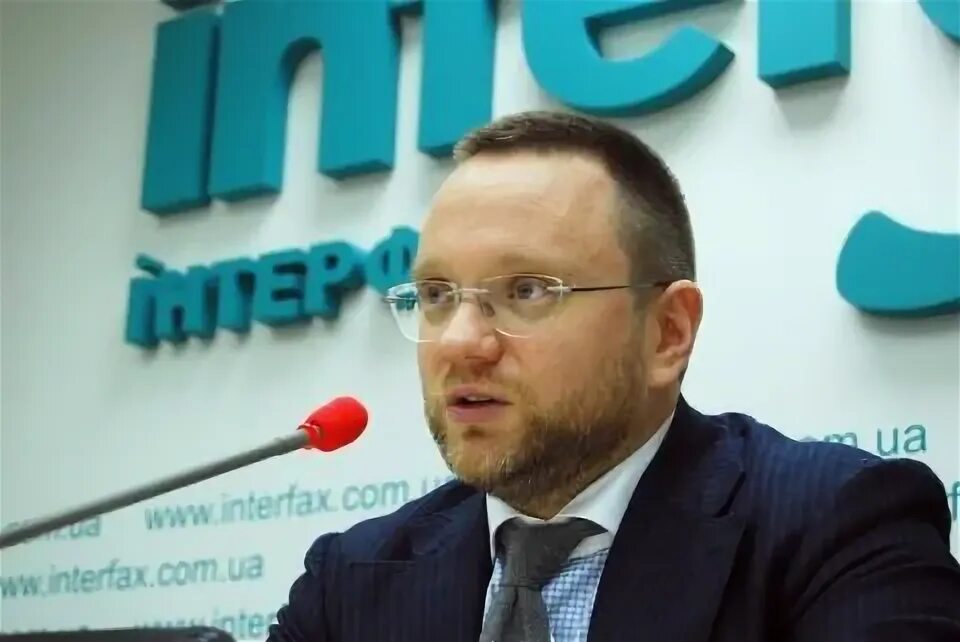 Депутат дунда. Дунда. Депутат рады в очках молодой. Дунда. Дунда.
