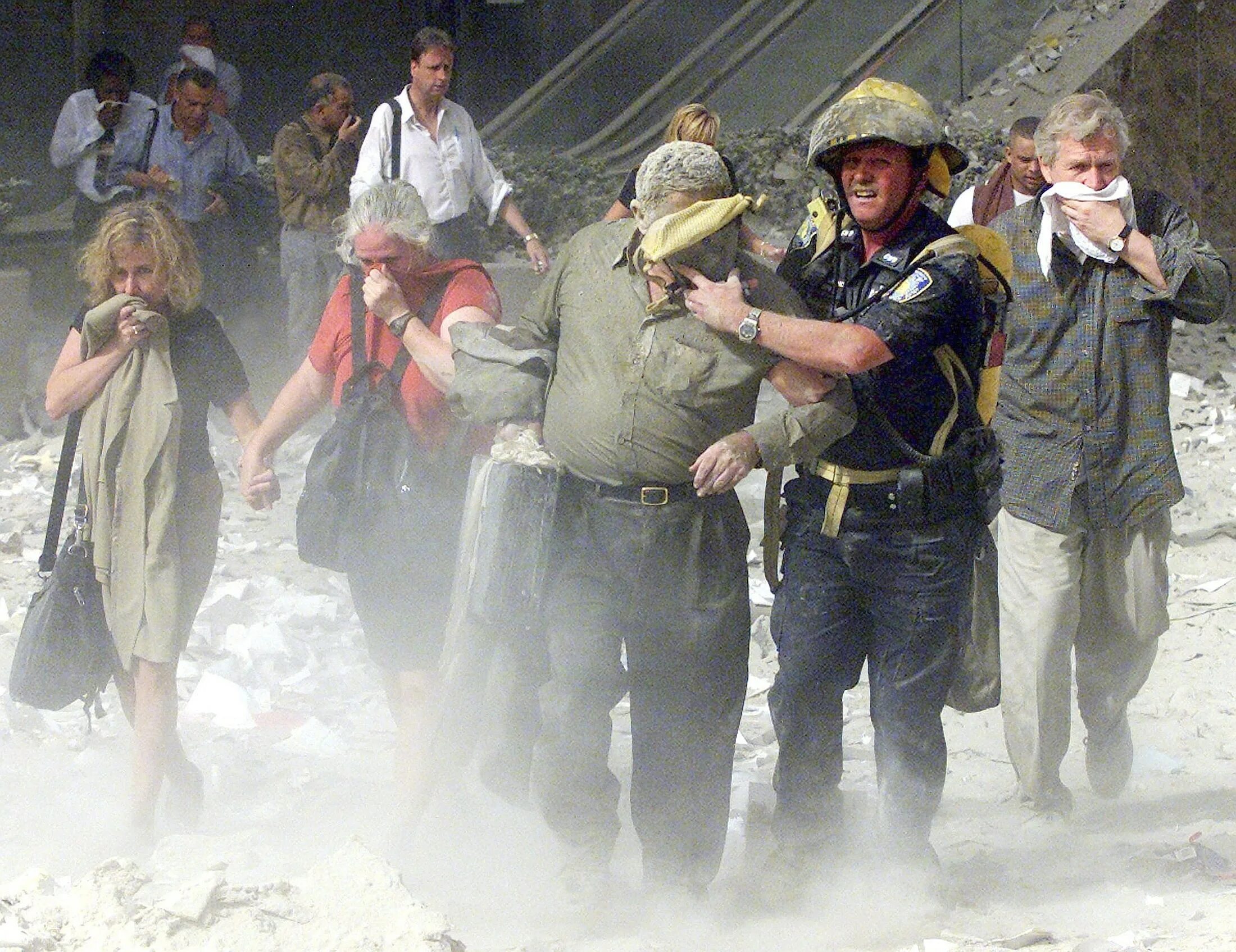 7 августа 2001 год. Башни Близнецы 11 сентября жертвы.