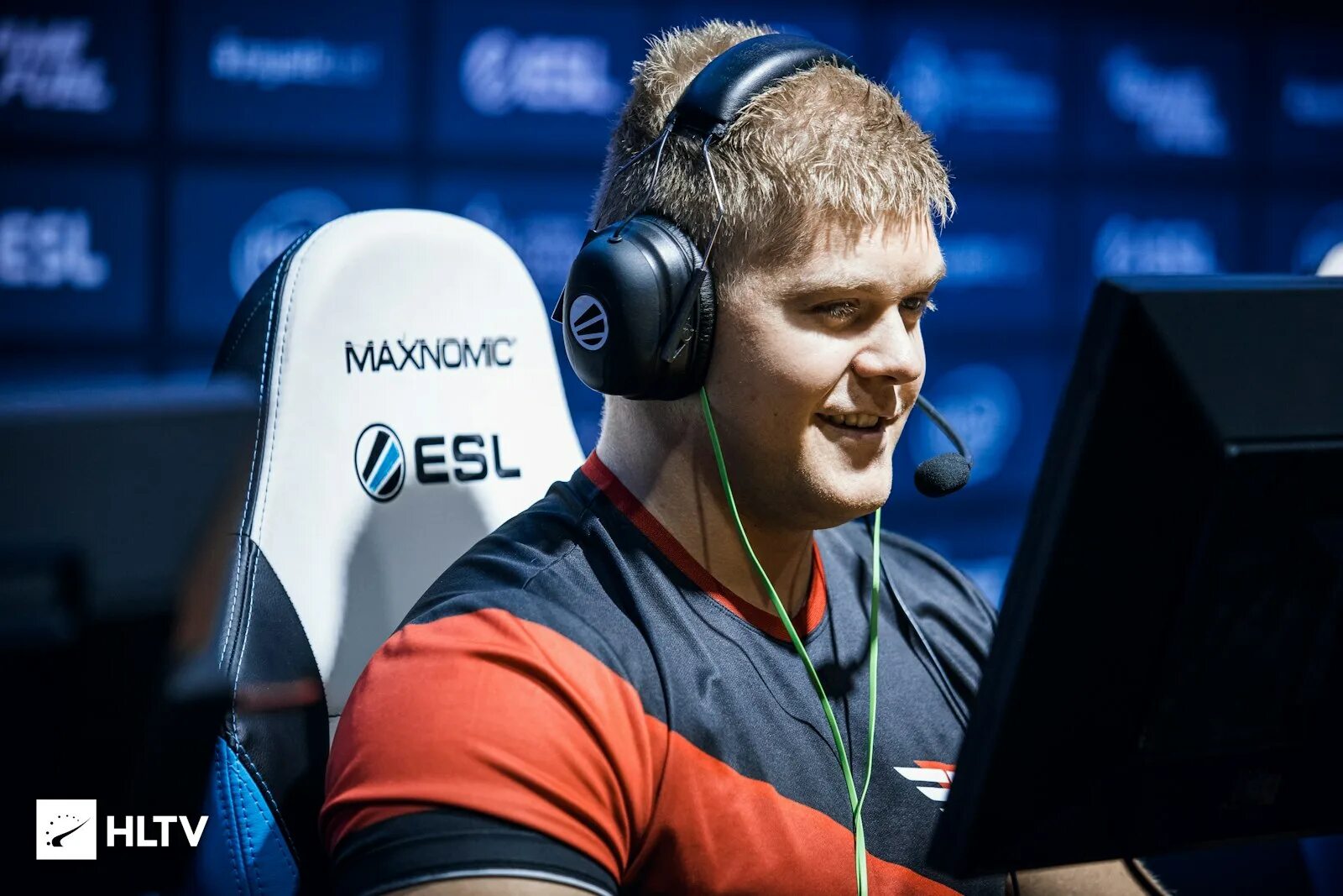 Hltv players. BLAMEF. BLAMEF HLTV. BLAMEF complexity. Самый старый игрок хлтв.