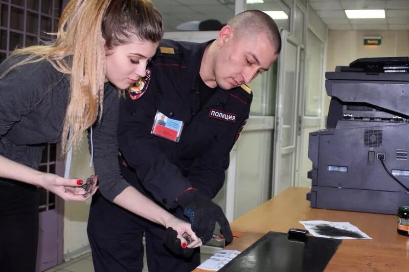 Процедуре дактилоскопии