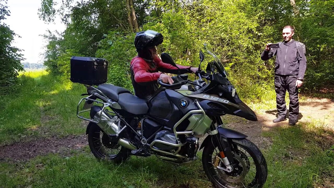 1250 adventure. БМВ ГС 1250 адвенчер 2021. BMW gs1250 Adventure Triple Black. BMW 1250 GS Adventure Black. Gs1250 Adventure Юбилейный.