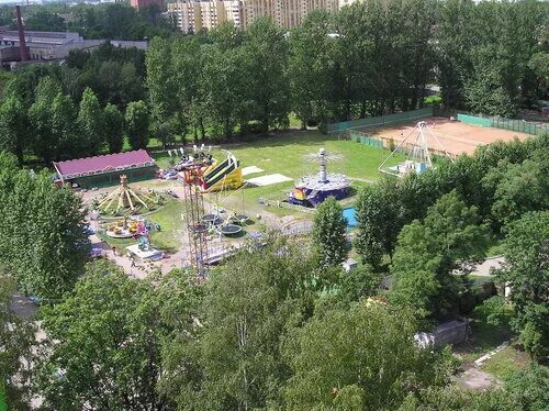 Бабушкинский сад. Бабушкин парк СПБ. Парк культуры и отдыха им Бабушкина в Санкт-Петербурге. Парк им. Бабушкина («парк сказок»). Парк Бабушкина аттракционы.