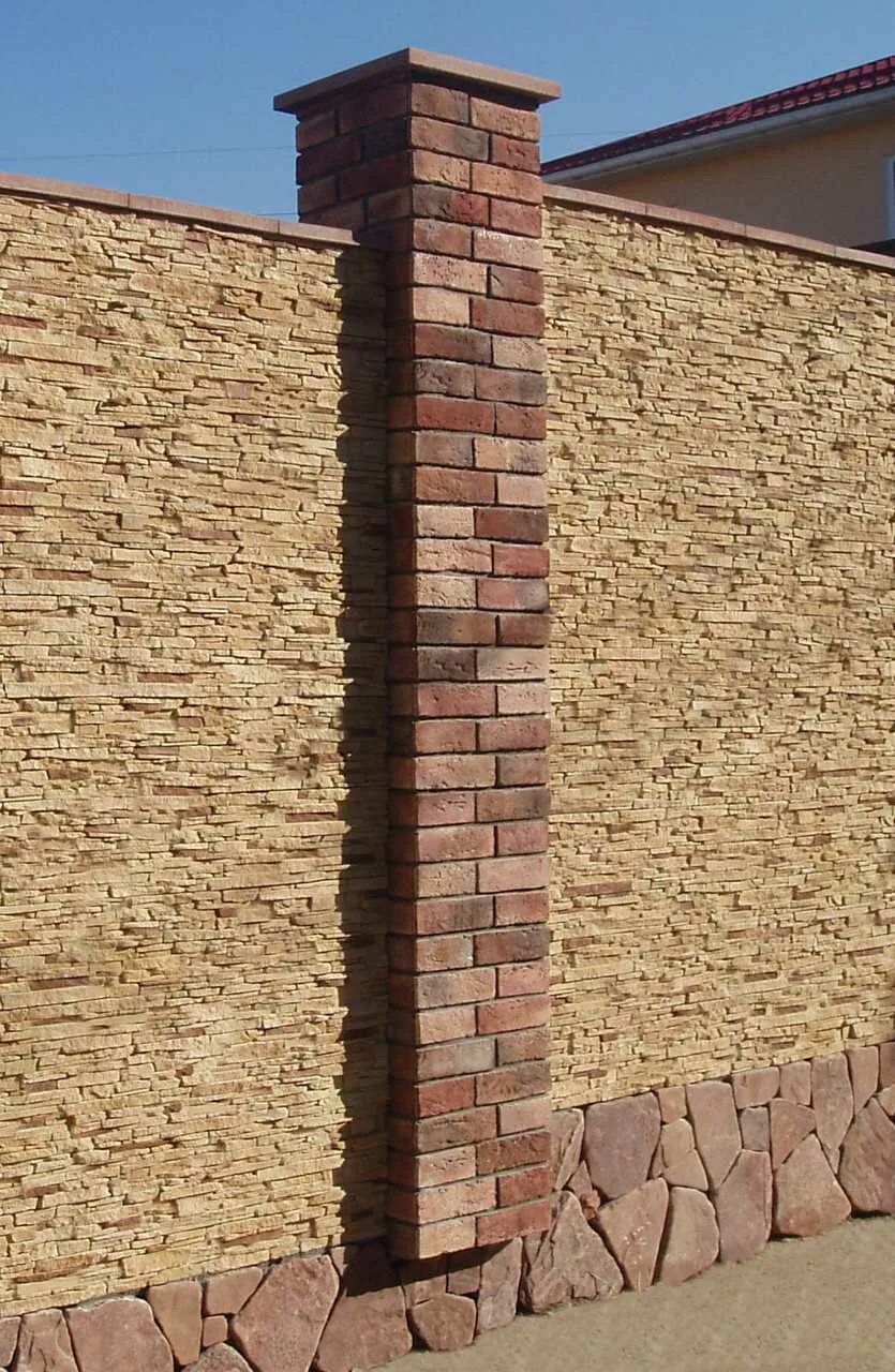 Декоративная отделка столбов. Облицовка столбов камнем. Облицовочная плитка для забора. Облицовка столбов камнем. Декоративная отделка металлических столбов.