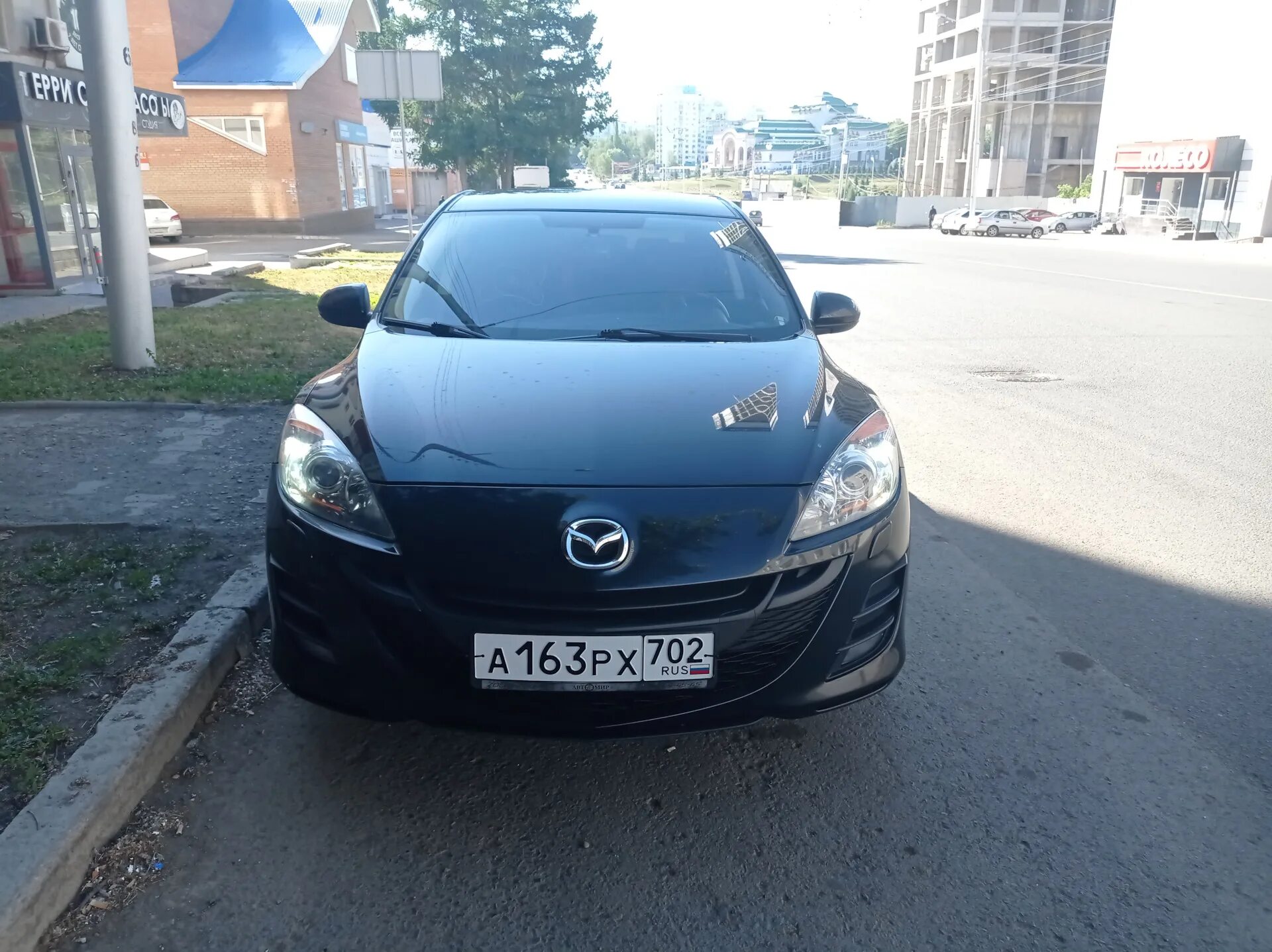 Поворотники мазда 3. ДХО Mazda 3 BL. Мазда 3 БК 2003 ходовые огни. Ходовые огни на Мазда 3 бл. ДХО Мазда 3 БК.