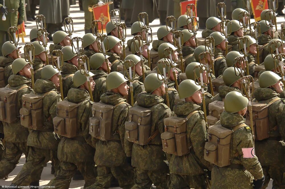 лучшие армейские. лучшие армейские. воздушно-десантные войска рф. современные войска. военная форма сухопутных войск россии.