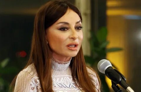 Сколько лет жене алиева