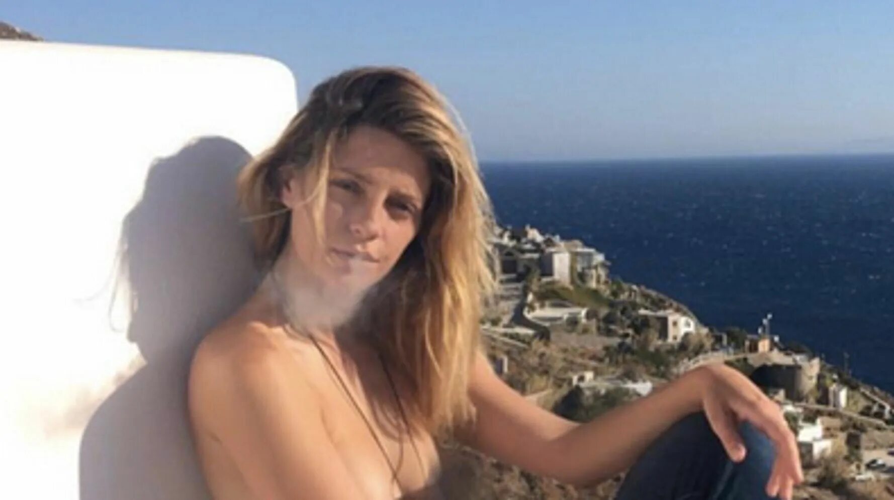 Haley Kalil - Spotted at the beach in Los Cabos-24 - GotCeleb