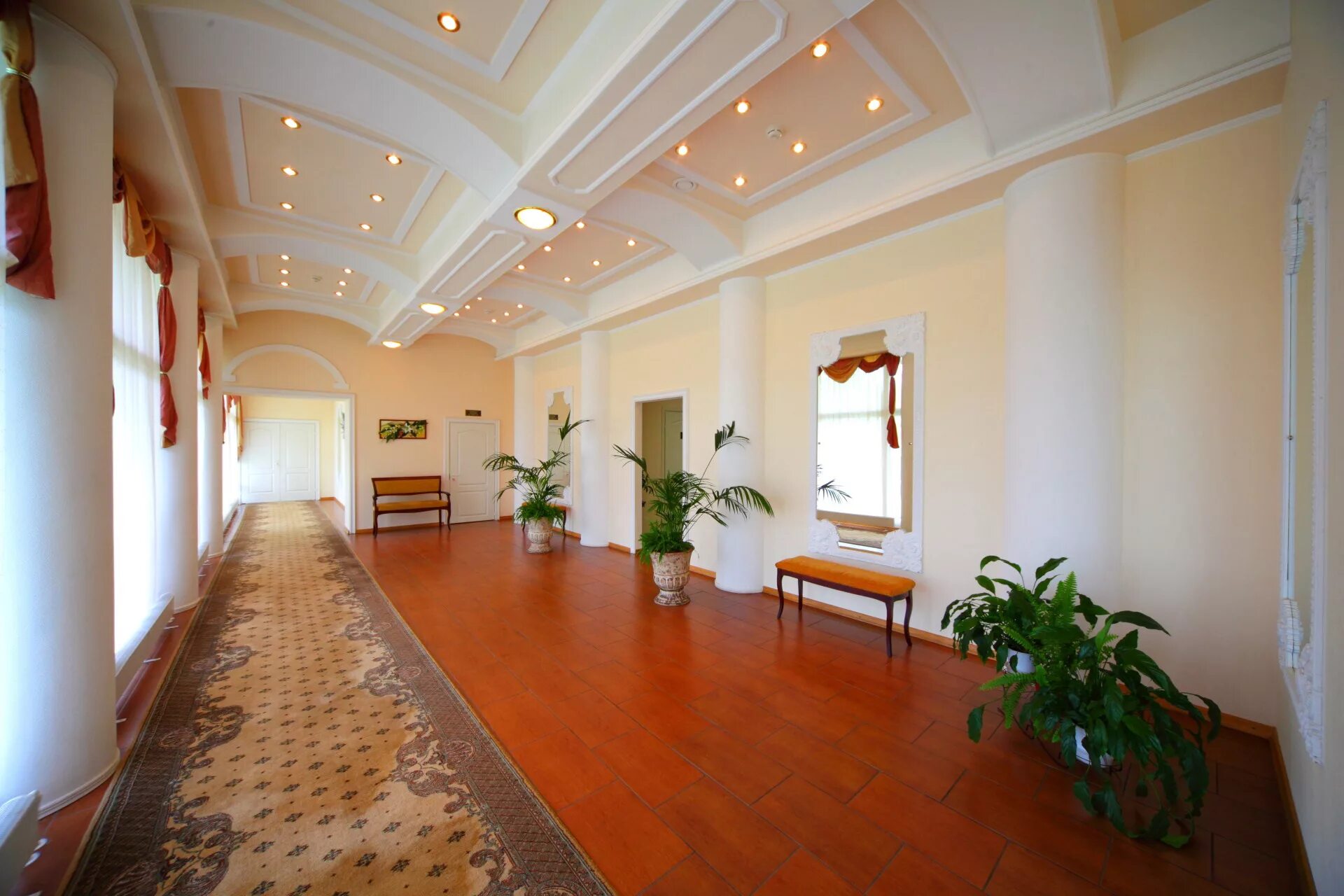 Режим работы загсов санкт петербурга. Загс кировского района спб стачек. Загс невского района. Невский загс спб. Режим работы загсов санкт петербурга.