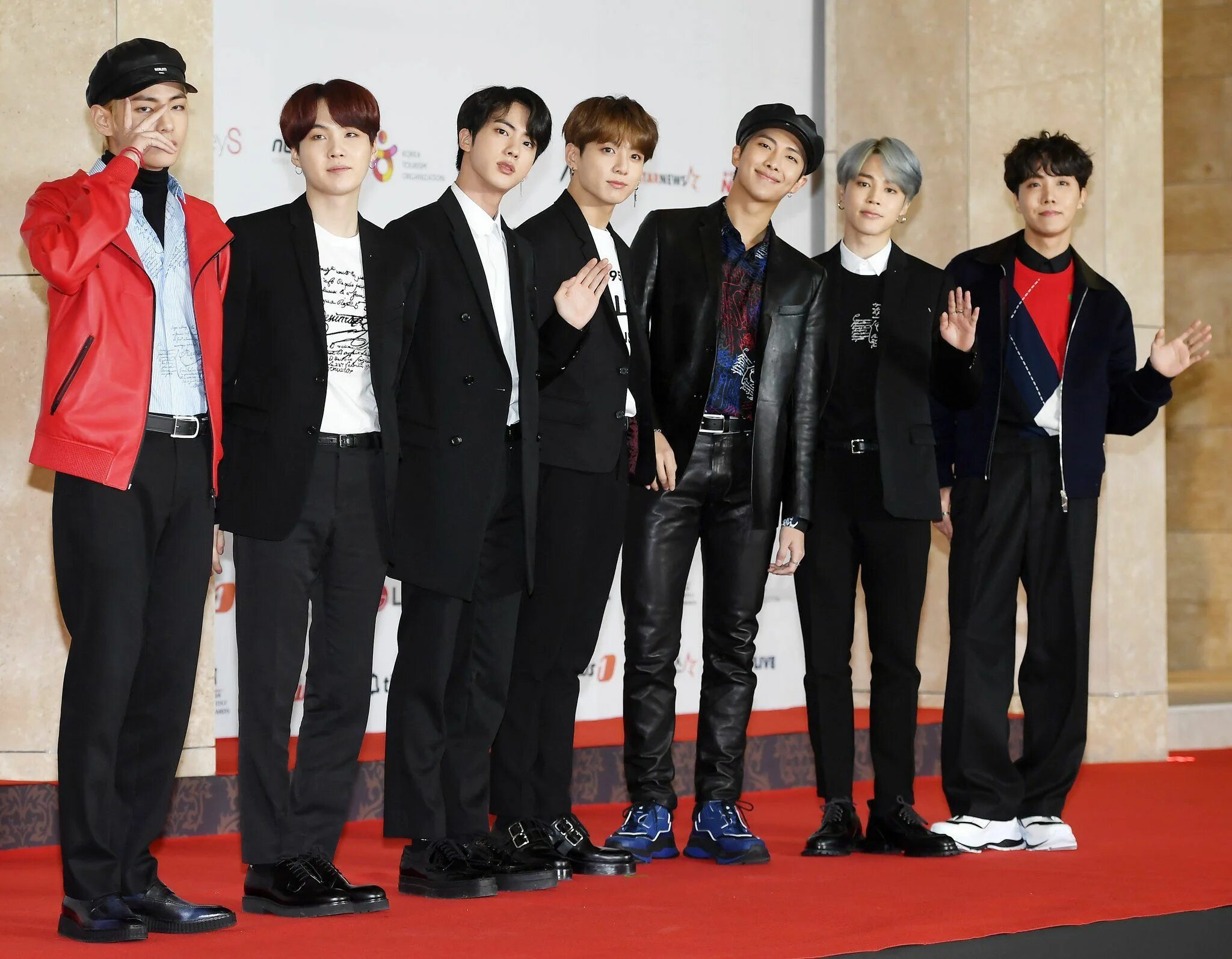 Время бтс. Тайм бтс. bts time magazine. журнал time bts.