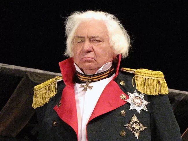 Генерал-фельдмаршал михаил илларионович кутузов. Сердце кутузова в казанском. Князь михаил илларионович голенищев-кутузов-смоленский. ). Михаил кутузов и наполеон.