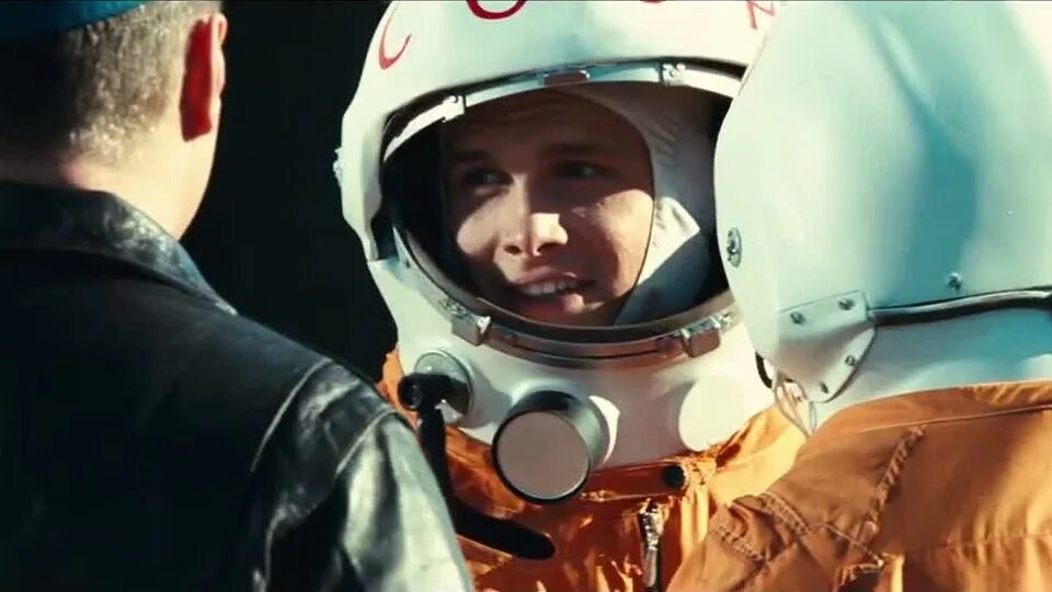 Гагарин первый полет в космос видео. Гагарин первый в космосе.