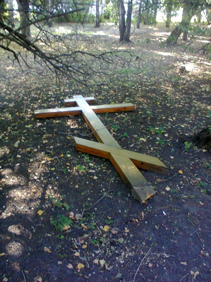 часовня ульяновск. крест на волге в ульяновске. памятник крест ульяновский мост. крест на могилу. крест на волге в ульяновске.