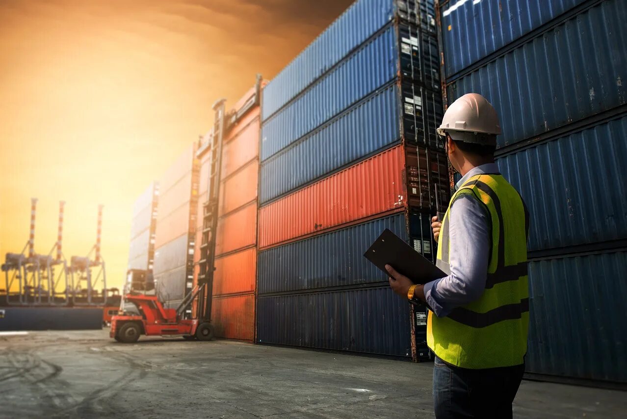 Cleared customs export. Брокер в логистике. услуги таможенного брокера. customs clearance. таможенное оформление и экспедирование.