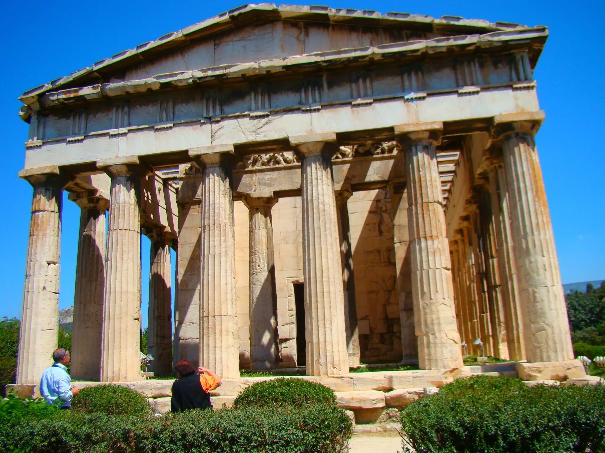 дорический храм сегеста в греции. дорический храм парфенон. храм парфенон в греции дорический. дорический ордер храма гефеста. храм в сегесте.