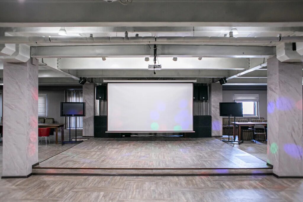 тихвинская ул. ресторан большой интерьер. лофт пространство ростов на дону. холл в частном доме в современном стиле. Big hall.