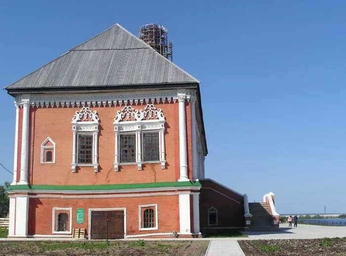Дом строганов пермь. Палаты строгановых усолье пермский край. усолье пермский край музей палаты строгановых. строгановские палаты в усолье. дом строгановых в усолье.