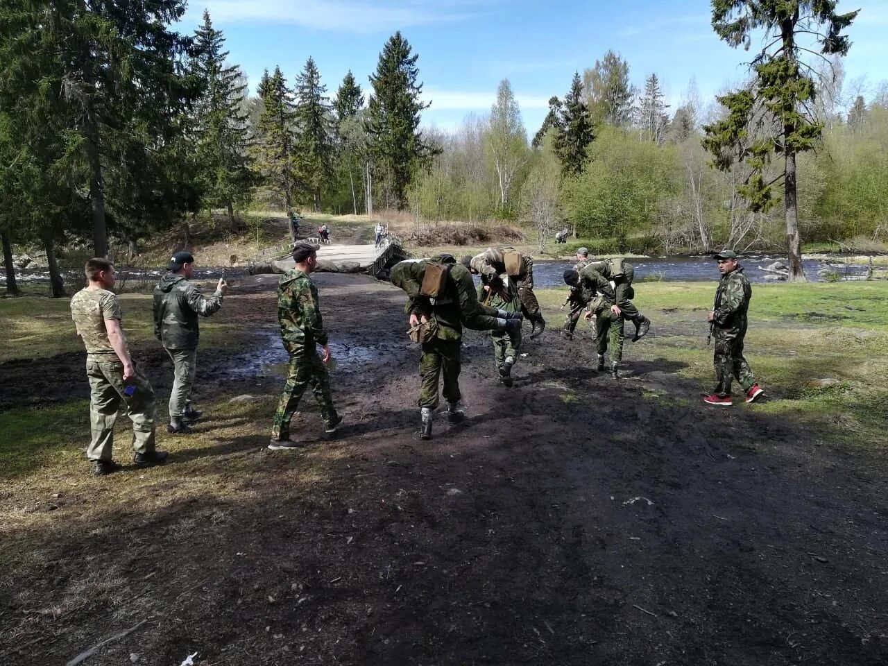 Новости сегодня военные сборы. Военно патриотические сборы. Военно-патриотические сборы форма. Военные сборы марш бросок. Марш бросок Волоколамский рубеж.