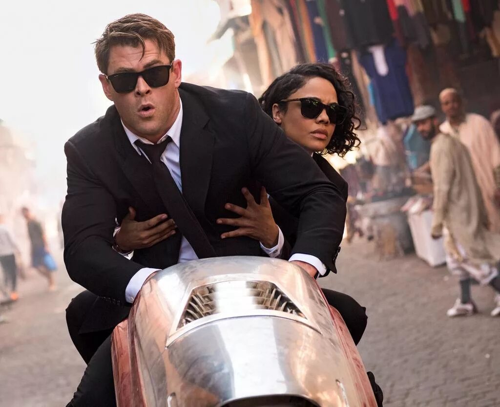 Люди в черном 4 часть. Фильм люди в черном 2019. Люди в черном: интернэшнл. Люди в черном: интернэшнл фильм 2019. Люди в черном 2019 отзыв.