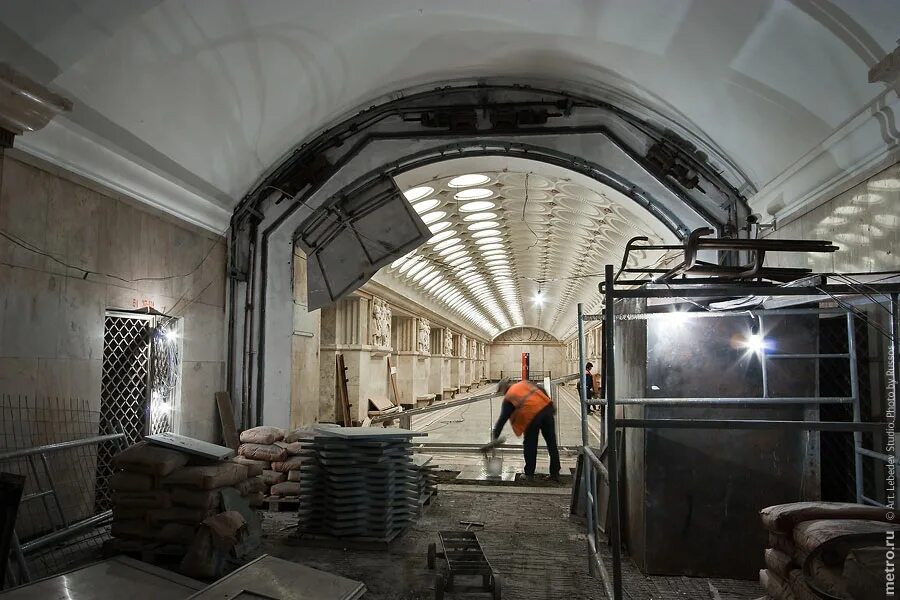 Метро Электрозаводская вестибюль. Электрозавод метро станция. Электрозаводская станция метро вестибюль. Электрозаводская метро 1942.