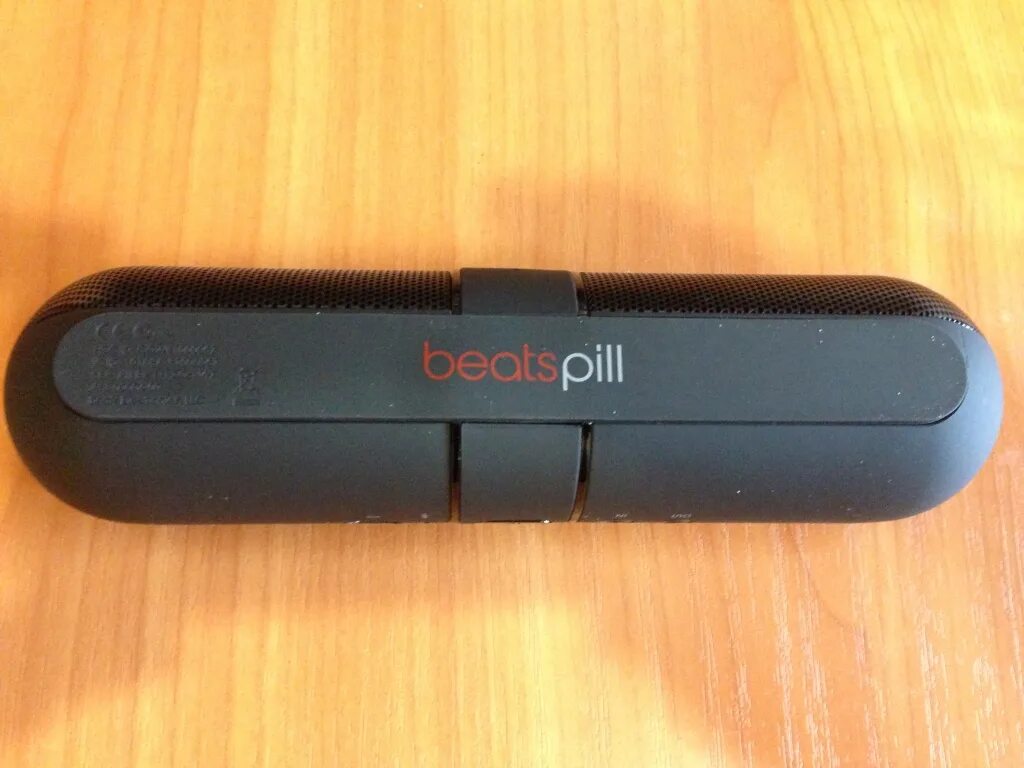 Блютуз колонка нет звука. Колонка битс Pill XL. Колонка Beats Pill не заряжается. Beats Pill корпус. Beats колонка Bluetooth не заряжается.