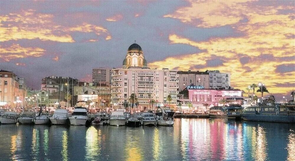 сан рафаэль франция. сен рафаэль. сен-рафаэль (вар). сен рафаэле. сен рафаэль франция фото.