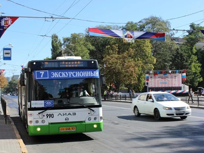 Ростов транспорт сайт. Ростов транспорт. Экскурсионный автобус Ростов на Дону. Экскурсионные автобусы Ростов. МУП Ростовпассажиртранс Ростов.