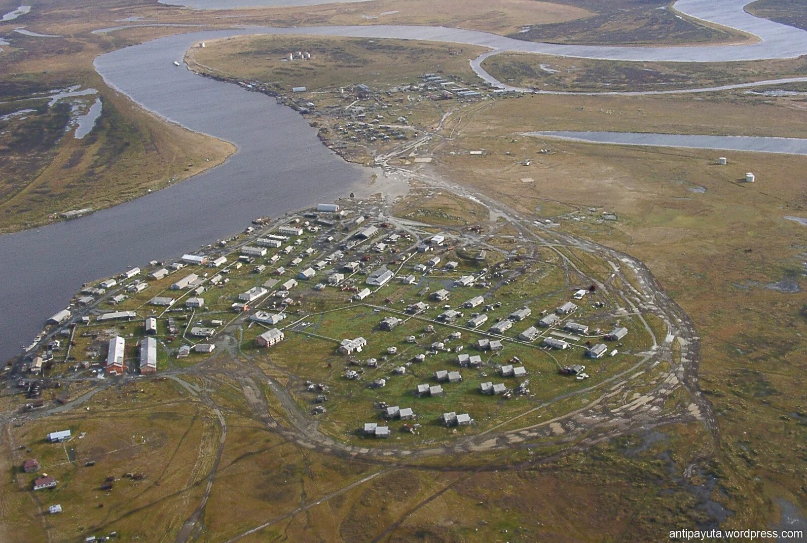 тазовская губа. тазовский губа. исток реки таз. тазовский река. гыданский полуостров тундра.