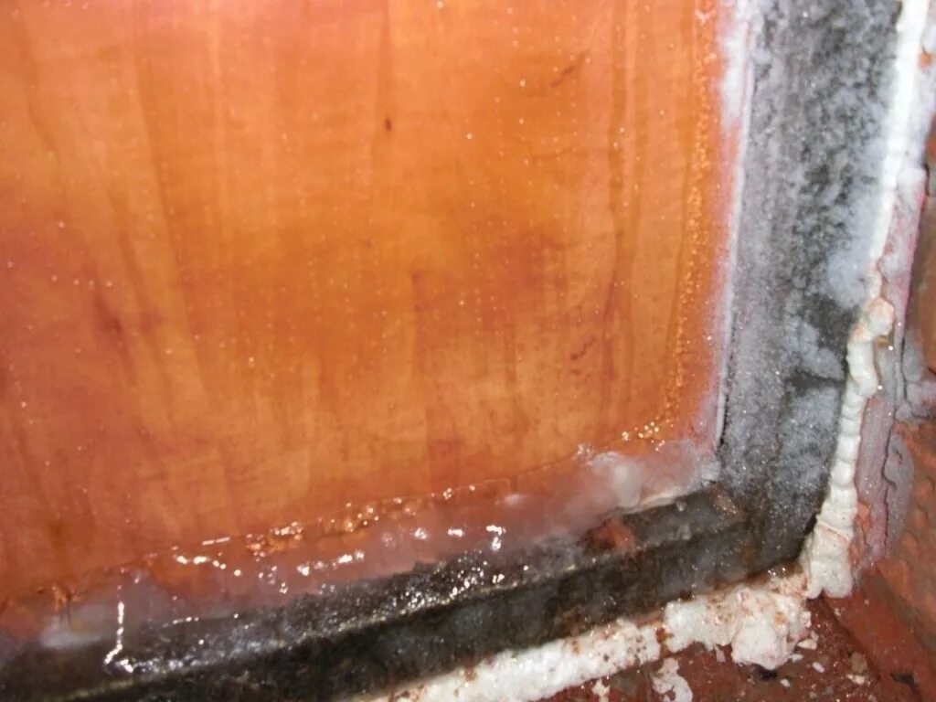 утепленная отмостка и цоколь схема. точка росы в стенах с утеплителем. промерзание стены в доме. утепление отмостки пеноплексом схема. утепление отмостки промерзание грунта.