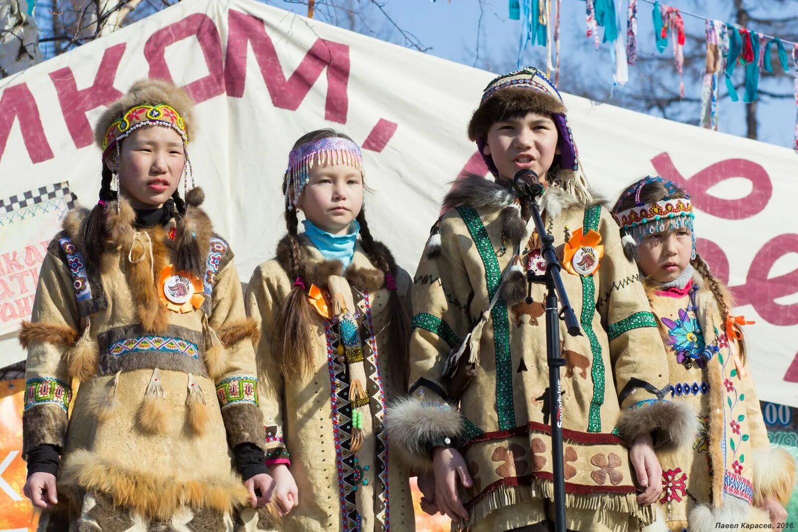 Коренных малочисленных народов камчатка. Представители коренного народа. Разные народы. Представители коренного народа. Коренные народы арктики.