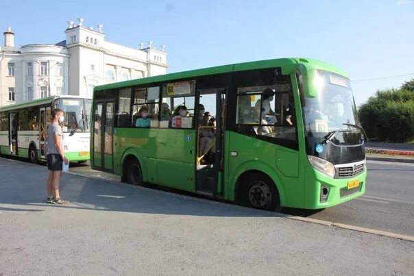 Автобусы Тюмень. Общественный транспорт Тюмень. Маршрутка Тюмень. Зелёный автобус Тюмень.