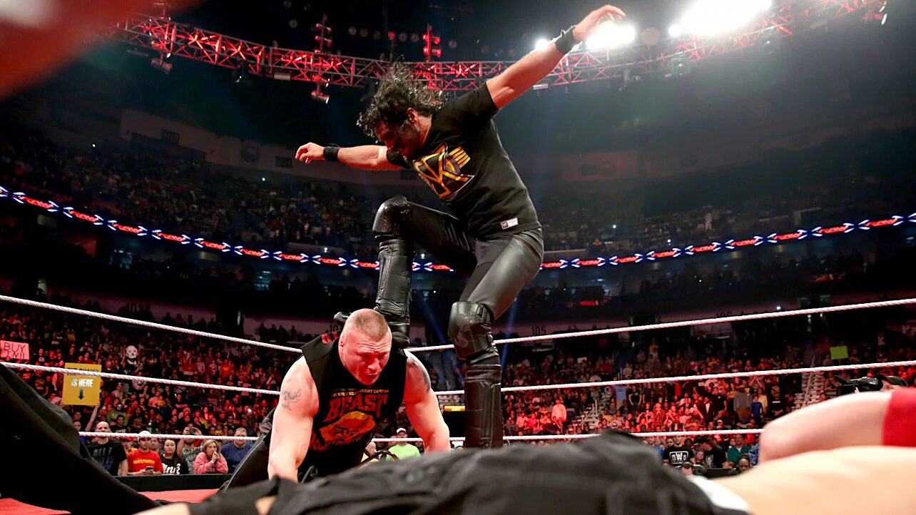 Seth Rollins Stomp 2022. WWE Raw Brock Lesnar 2023. WWE Raw 2015. Гитарист WWE Raw. Реслинг на русском 2024 года