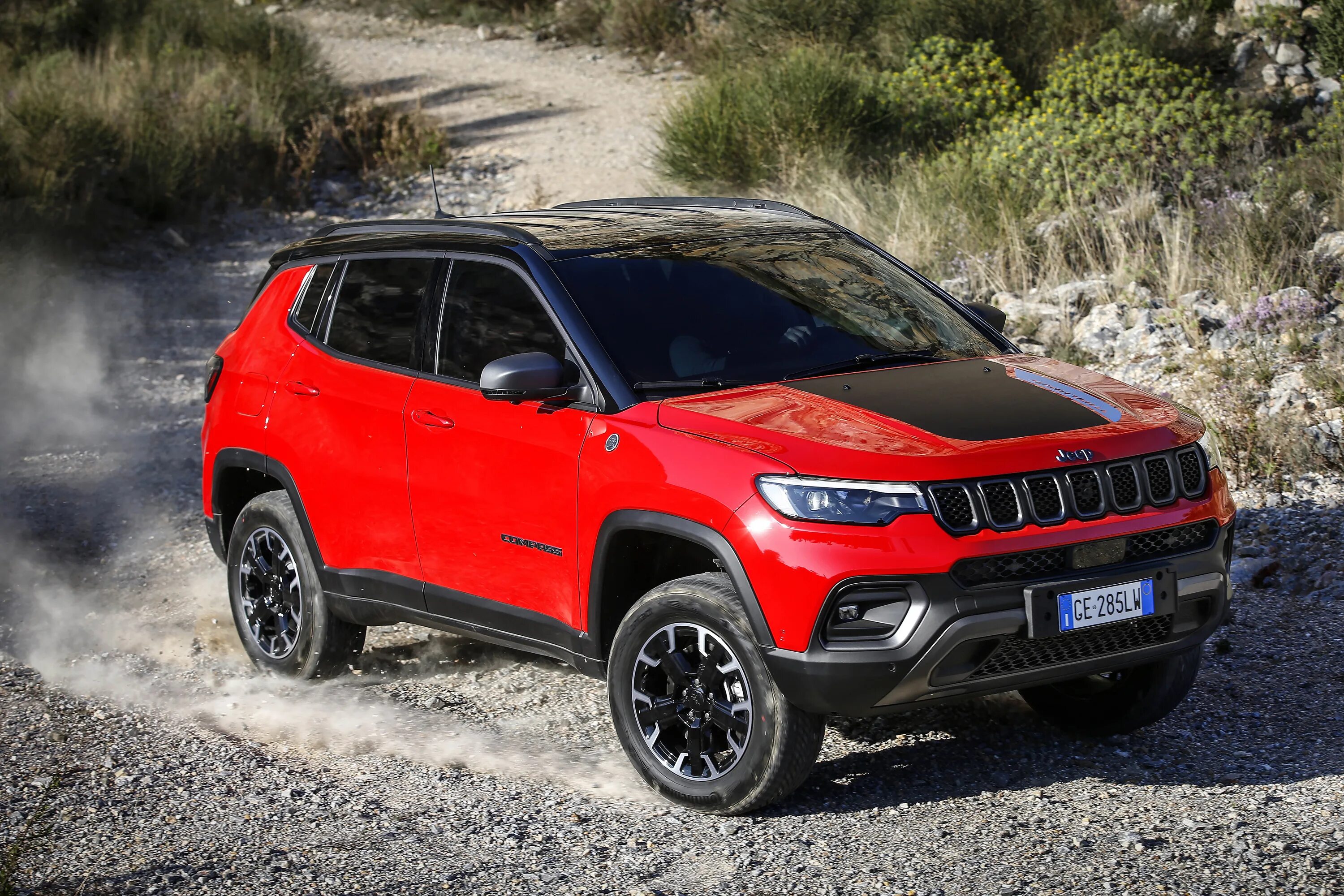 Автомобили внедорожники кроссоверы. Jeep Compass 2022 Trailhawk. Jeep Compass Trailhawk 2021 4x4. Jeep Compass 2021. Jeep Trailhawk 2021.