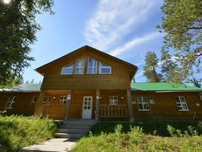 Гостиница заполярье игарка. Гостиницы полярных зорей. Ломоносова 4 полярные зори. Рэдиссон мурманск. Гостиницы полярных зорей.