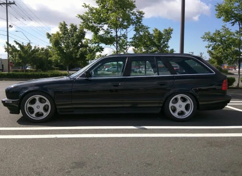 26 style. Bmw e34 26 style. bmw e34 26 стиль. 26 стиль бмв. диски бмв 26 стиль.