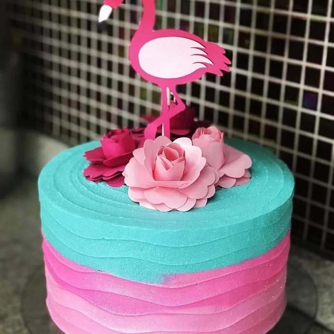 Торт фламинго. Муссовый торт с Фламинго. Торт с Фламинго для девочки. Торт розовый Фламинго для девочки. Фламинго из мастики для торта.