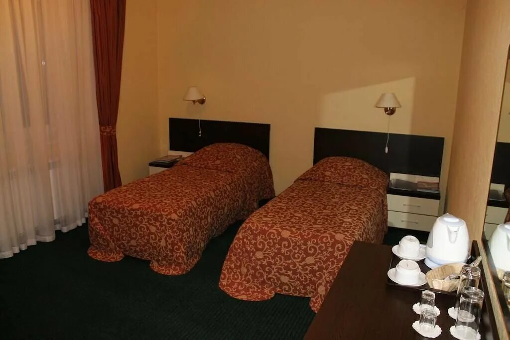 гостиница гостиный двор пышма. мини отель дон 61. павловск хостел. отель 1 павловск. гостиницы в павловском.