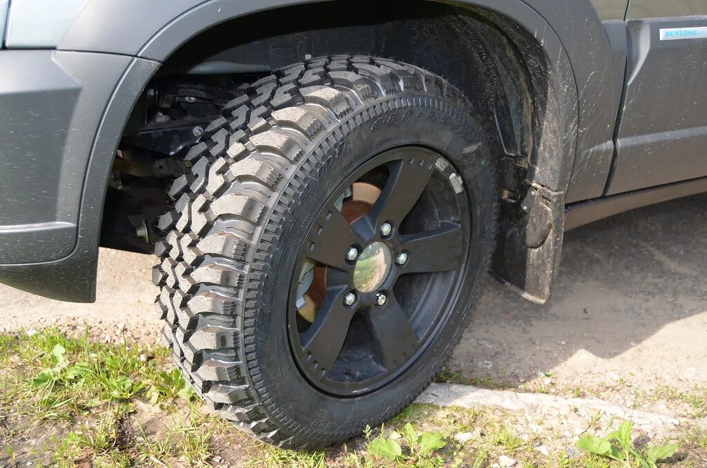 simex extreme trekker 29/7.5 r16 на Шевроле Ниву замер)) - Chevrolet Niva, 1,7 л
