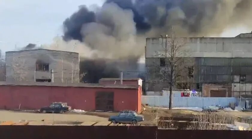 Чп кострома. Пожар в Малышково Кострома. Пожар в Ребровке Кострома. Кострома пожар за Волгой. Пожар в Костроме на улице Заволжской.