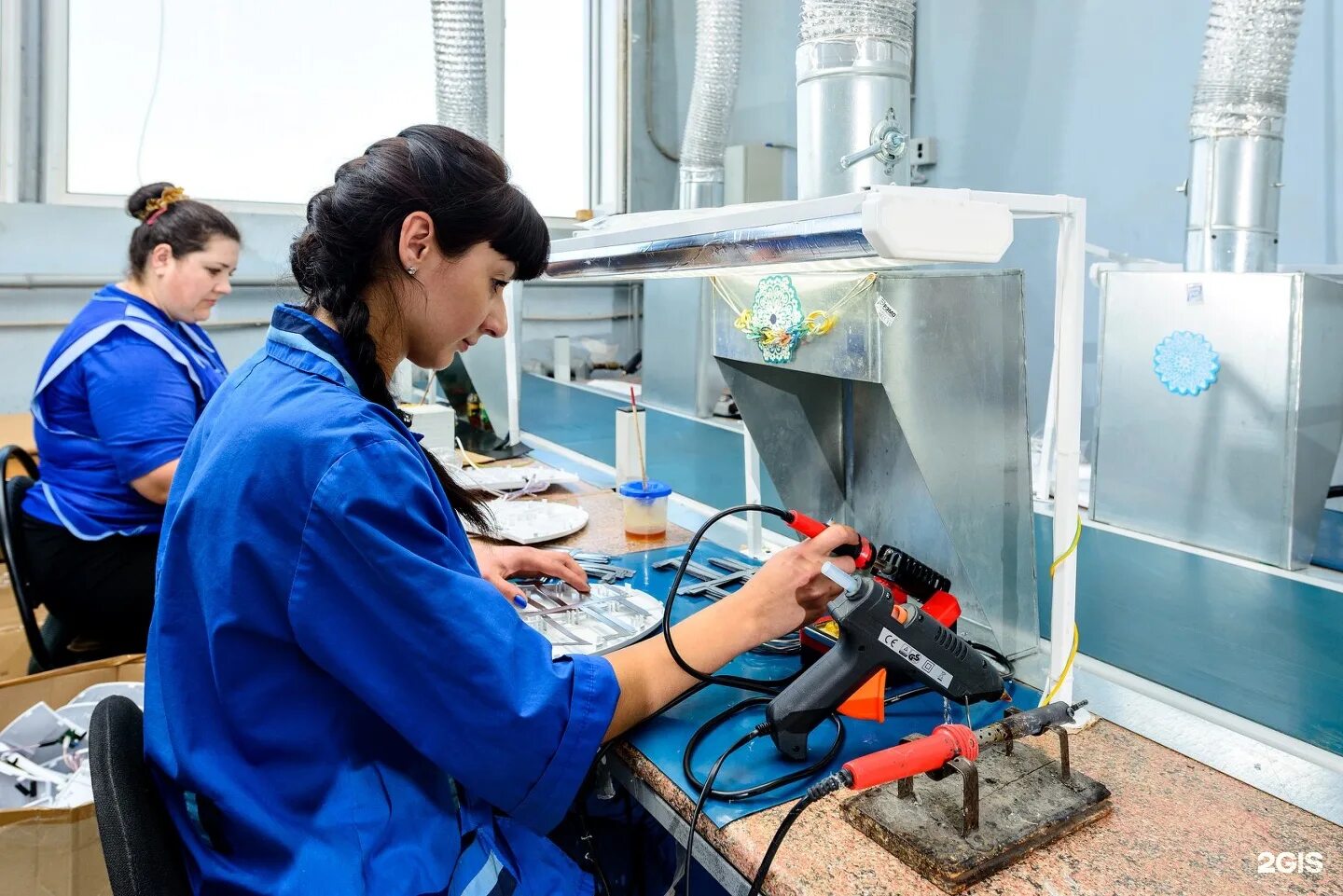 саратовский электромеханический завод. директор сэмз рэмо. измайлов павел владимирович технический директор кэмз. ухтинский экспериментально-механический завод. электроприбор владимир.