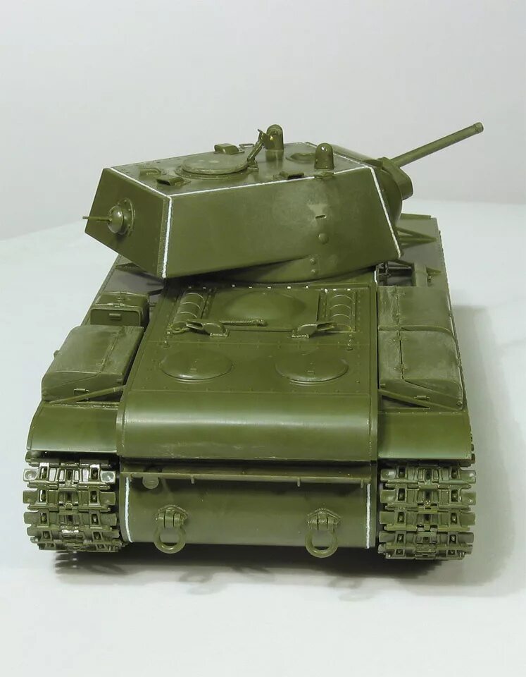 Название первой модели танка. Кв-1 звезда 1/35. Модели танка кв 1/35. Кв 1 модель звезда.