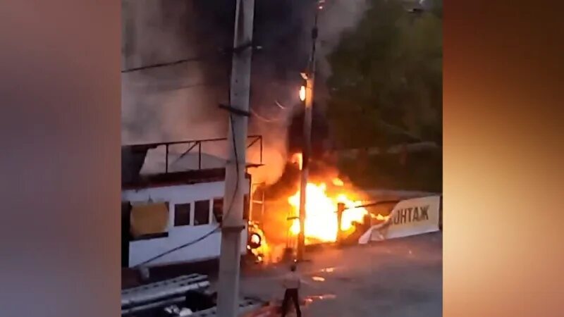 Шагол сгорел. Пожар в Челябинске. Железнодорожная авария.