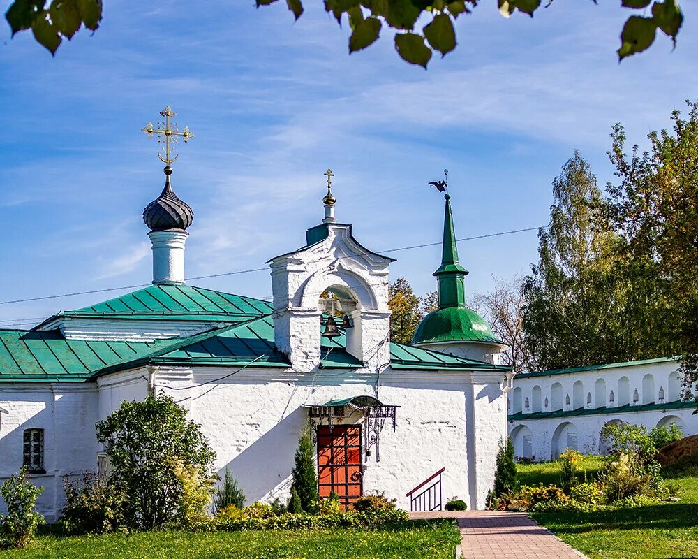 Церкви г александров. Сретенская Церковь Александровской Слободе. Сретенская Церковь город Александров. Свято-Успенский женский монастырь г. Александрова. Церковь Сретения Господня станица Михайловская.