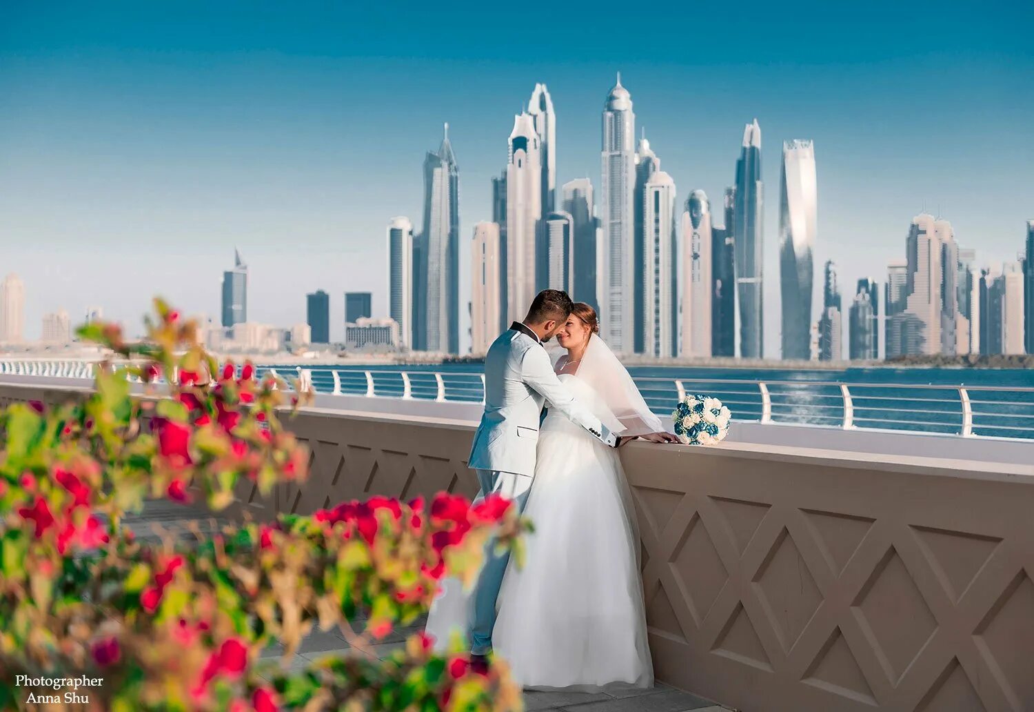 Свадьба в дубае. Церемония бракосочетания Дубай. ОАЭ Дубай пара. Дубай ресторан свадьба Абу Даби. Свадьба в Кемпински Дубай.