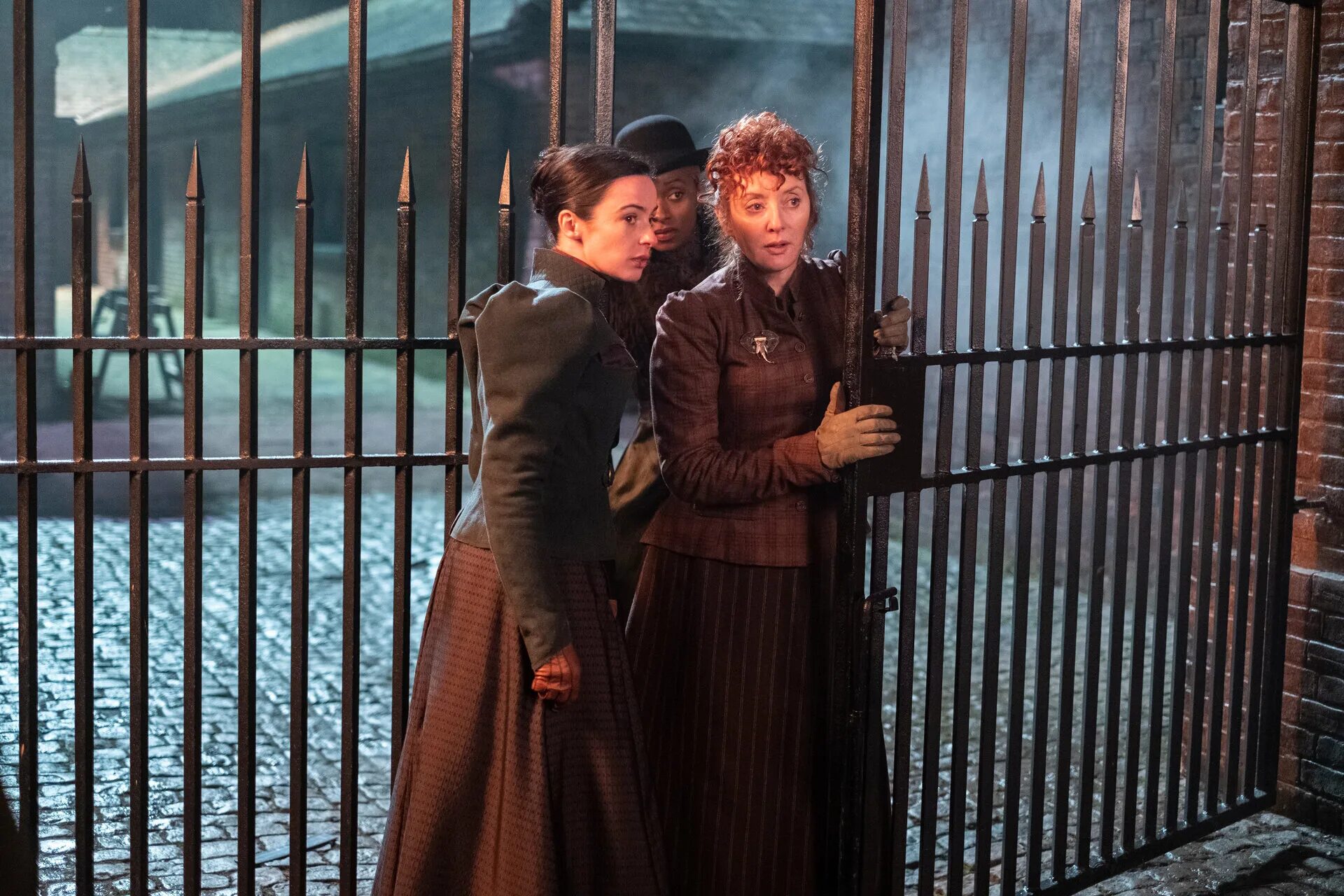 невероятен 1