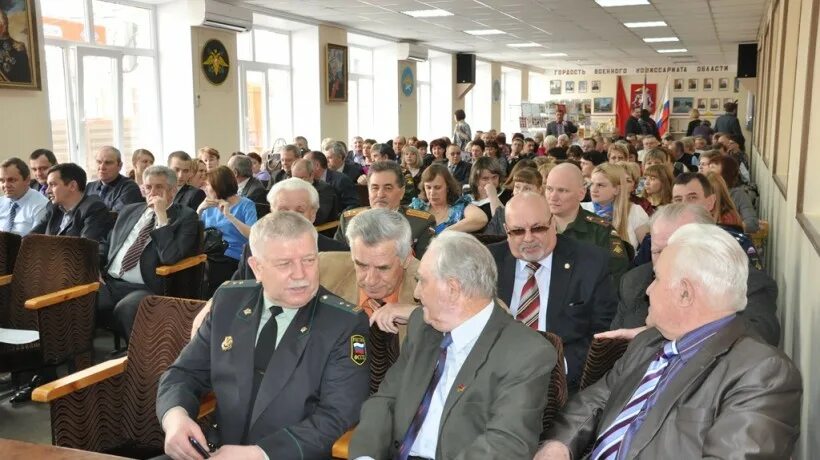 Килеев военком оренбург. Комиссар октябрьского военкомата улан-удэ. Областной военкомат оренбург. Октябрьский военкомат оренбургской. Октябрьский военкомат оренбургской.