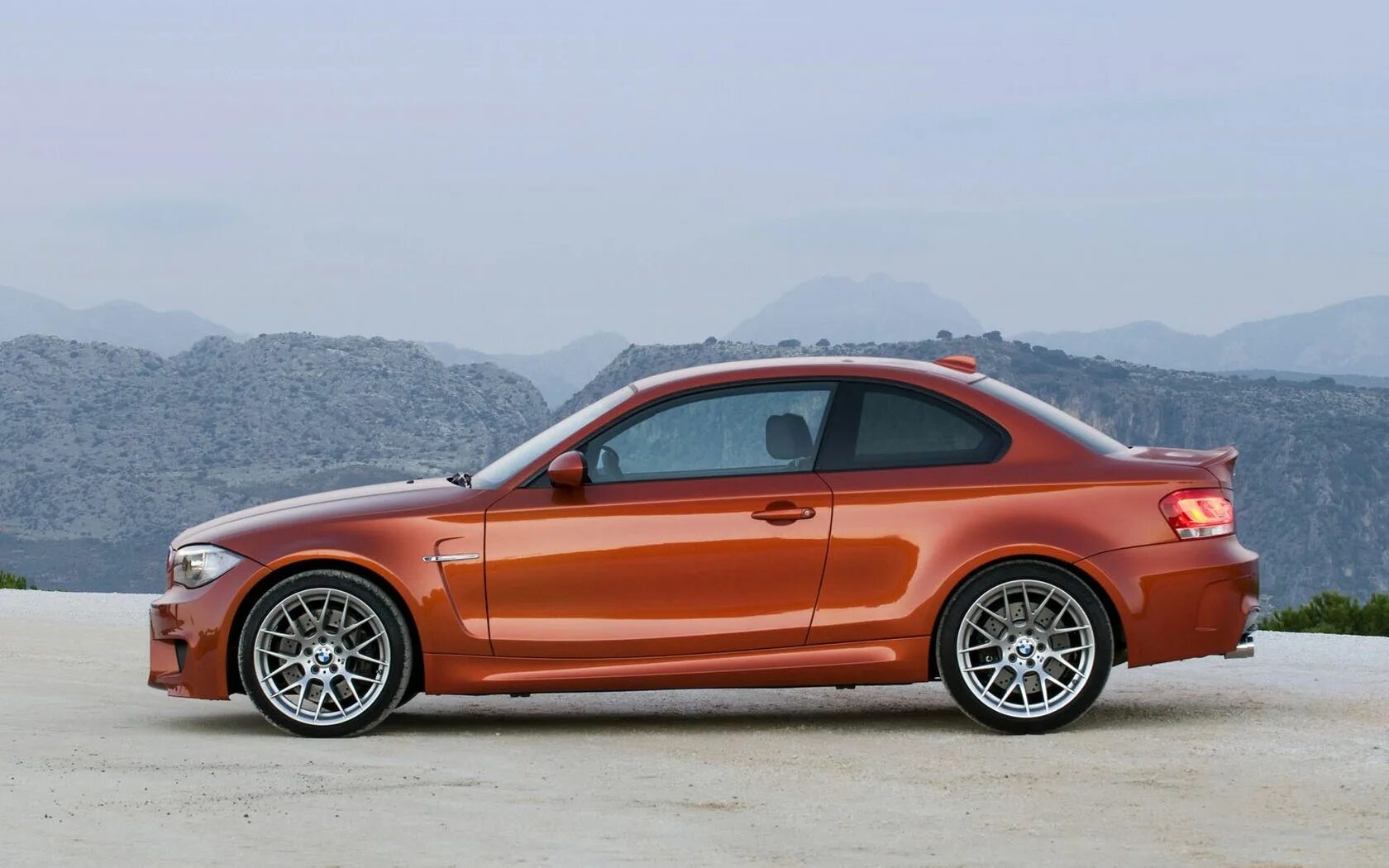 Bmw 1 e82. Bmw m1 e82. Bmw m1 coupe 2011. Bmw 1 e82. Bmw 1 series 135i.