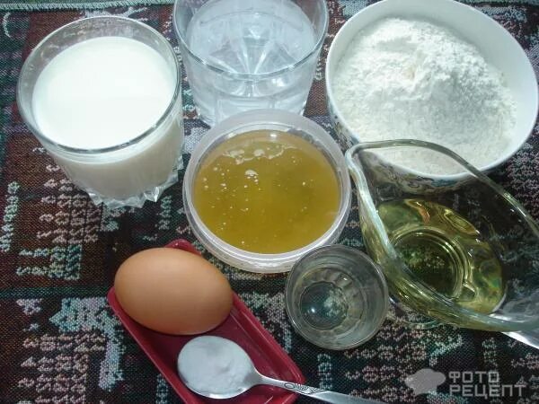 средство от кашля молоко мед яйцо. смесь от кашля молоко яйцо. гоголь-моголь. смесь от кашля молоко яйцо. средство от кашля с молоком ,с желтком.