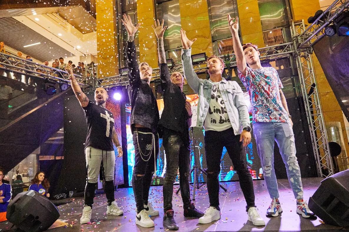 Мэджик 5. Артур томашевский м5. Логотип magic five. Маджик файв дима. Мэджик файф.