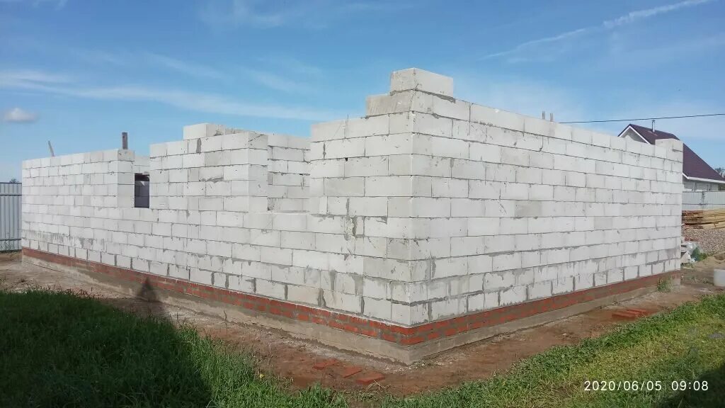 Блок строй видео. Газоблок строй. блоки в ряд. газоблок юг строй. блоки для строительства дома на юге.